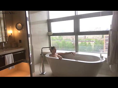 ❤️ Une énorme nana se branlant passionnément la chatte dans la salle de bains ️❌ Porno at fr.bitcoinex.top ️❤