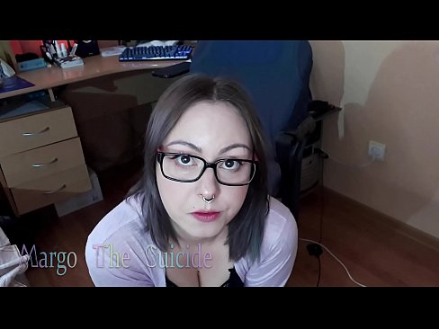 ❤️ Une fille sexy avec des lunettes suce profondément un gode devant la caméra ️❌ Porno at fr.bitcoinex.top ️❤